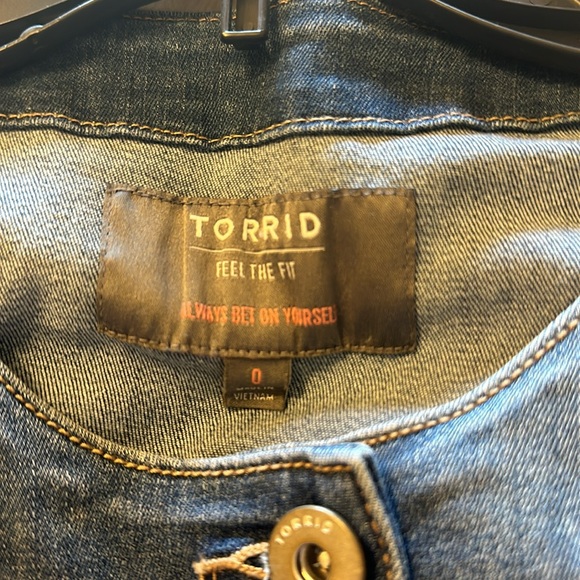 Torrid denim bolero - Picture 3 of 3